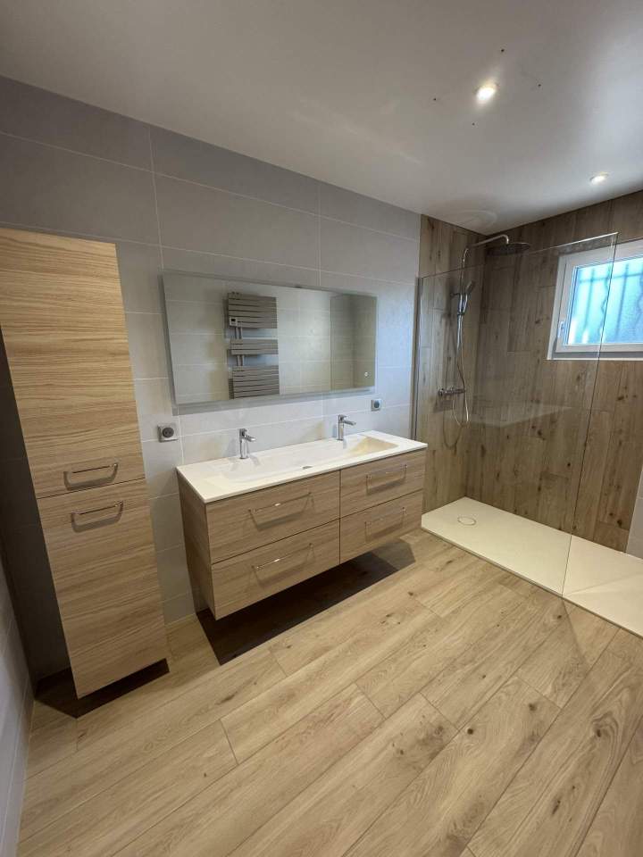 Salle de bain clé en main